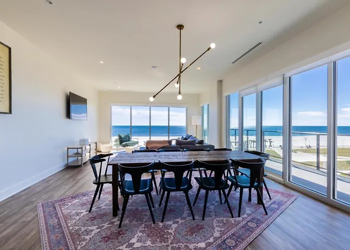 Luxury 4 Bedroom Beachfront With Rooftop Pool Next To The Hangout! Gp 303 * Gulf Shores