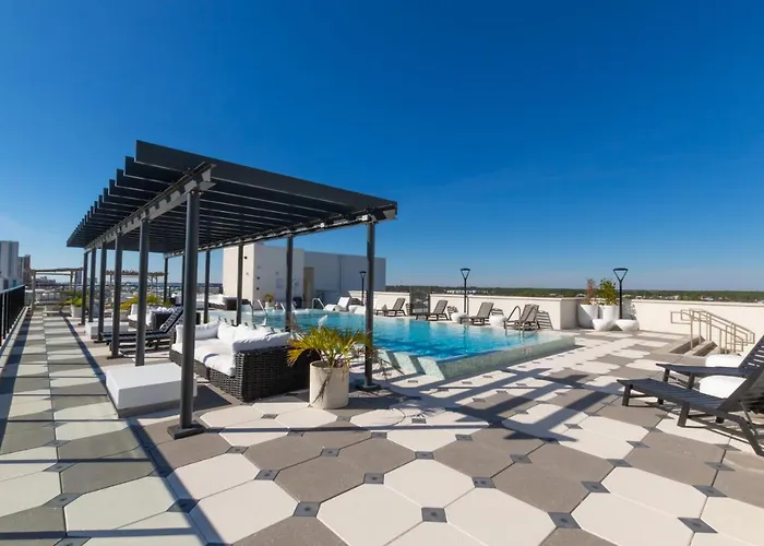 Holiday home Luxury 4 Bedroom Beachfront With Rooftop Pool Next To The Hangout! Gp 303 *