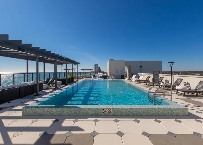 Holiday home Luxury 4 Bedroom Beachfront With Rooftop Pool Next To The Hangout! Gp 303 Gulf Shores