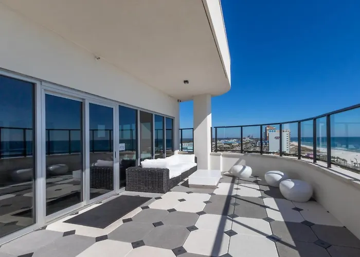 Luxury 4 Bedroom Beachfront With Rooftop Pool Next To The Hangout! Gp 303 *