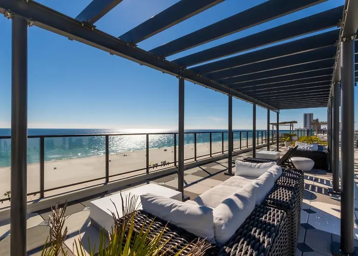 Luxury 4 Bedroom Beachfront With Rooftop Pool Next To The Hangout! Gp 303 * Gulf Shores